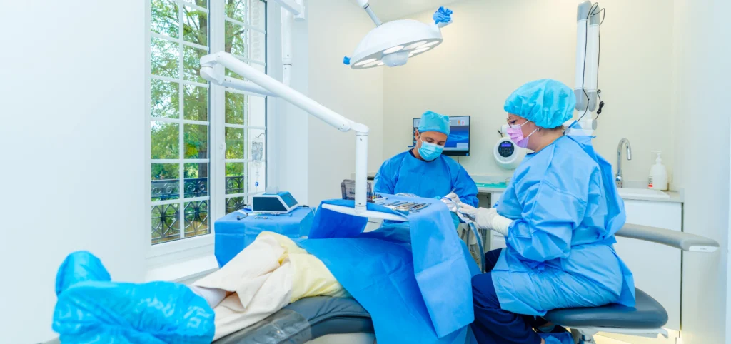 mxl scaled La pose des implants dentaires Dr Ludovic Zeitoun - Chirurgien-dentiste à L'Isle-Adam